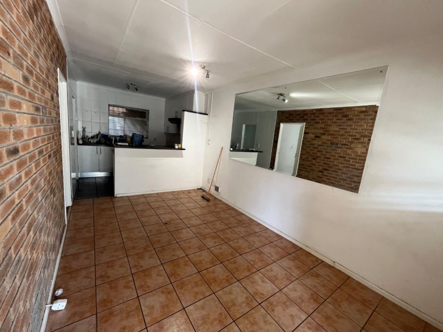 2 Bedroom Property for Sale in Table View Western Cape